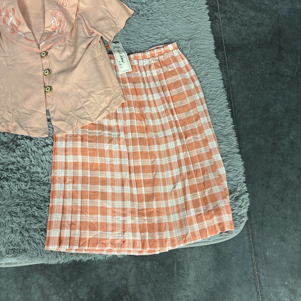 NWT Matthew & David Chic Peach Embroidered Blouse & Plaid Pleated Skirt Set 18 - Picture 15 of 16